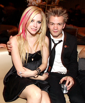 avril-denies-pregnancy.jpg